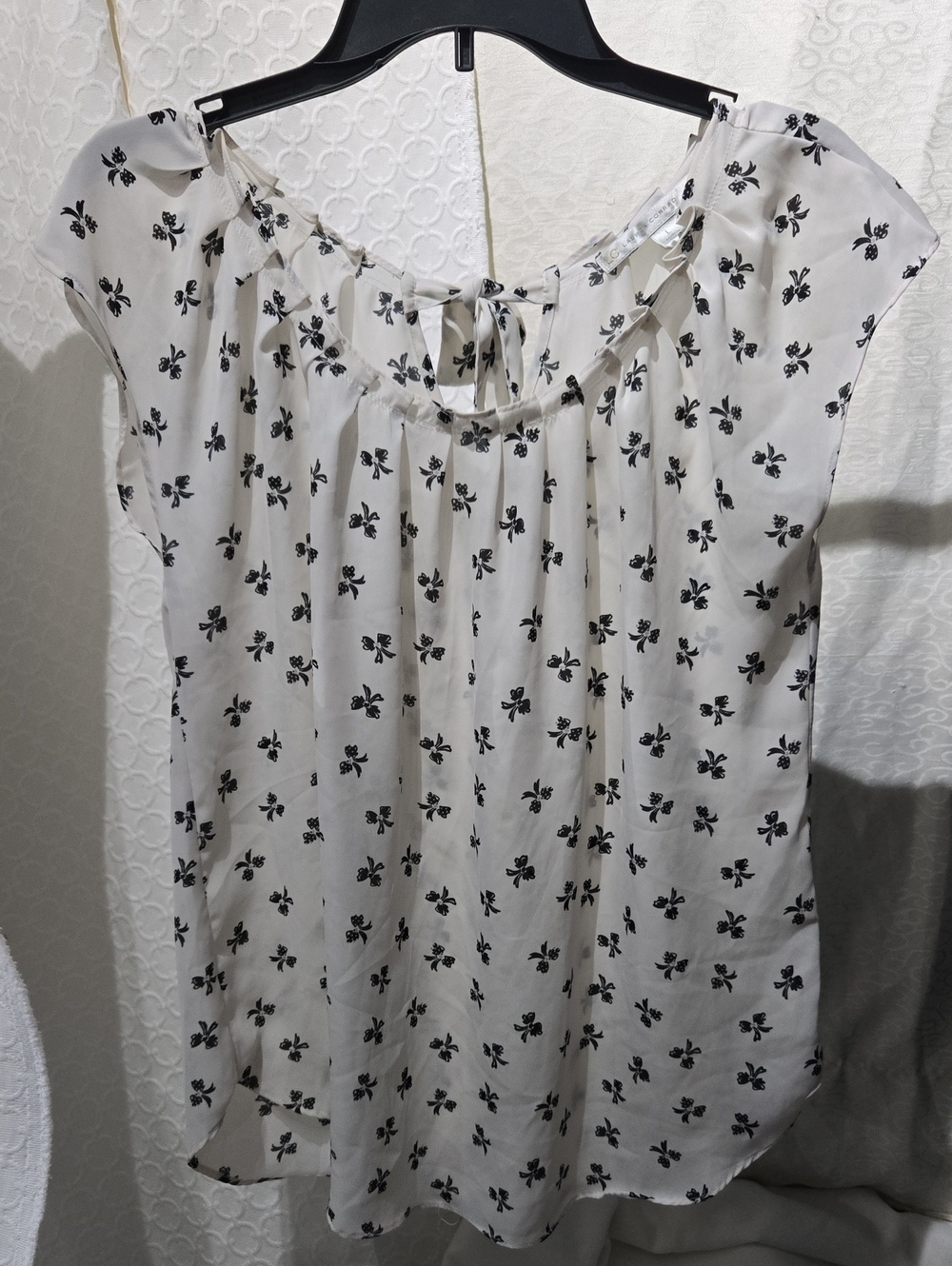 LC Lauren Conrad White Blouse with Black Floral Print